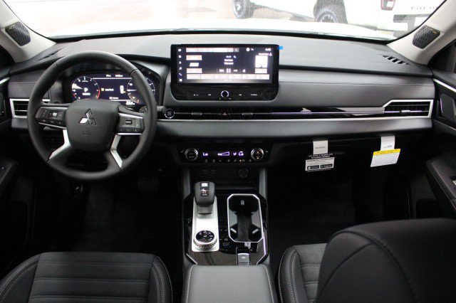 New 2026 Mitsubishi Outlander SE FWD image 19