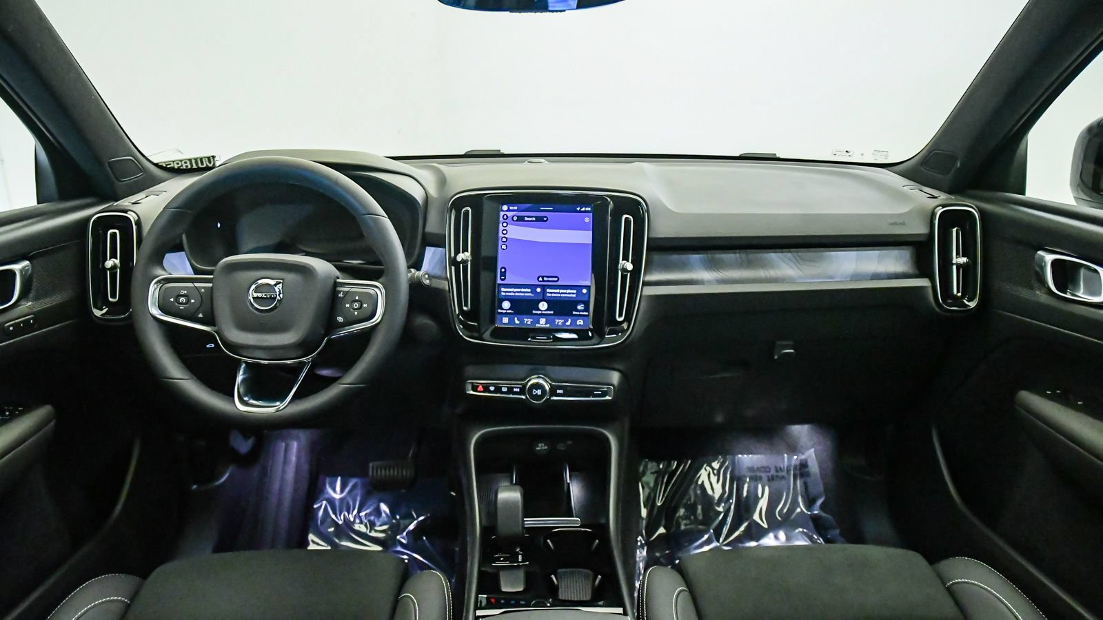 Certified 2023 Volvo XC40 Recharge Plus AWD/4WD image 15