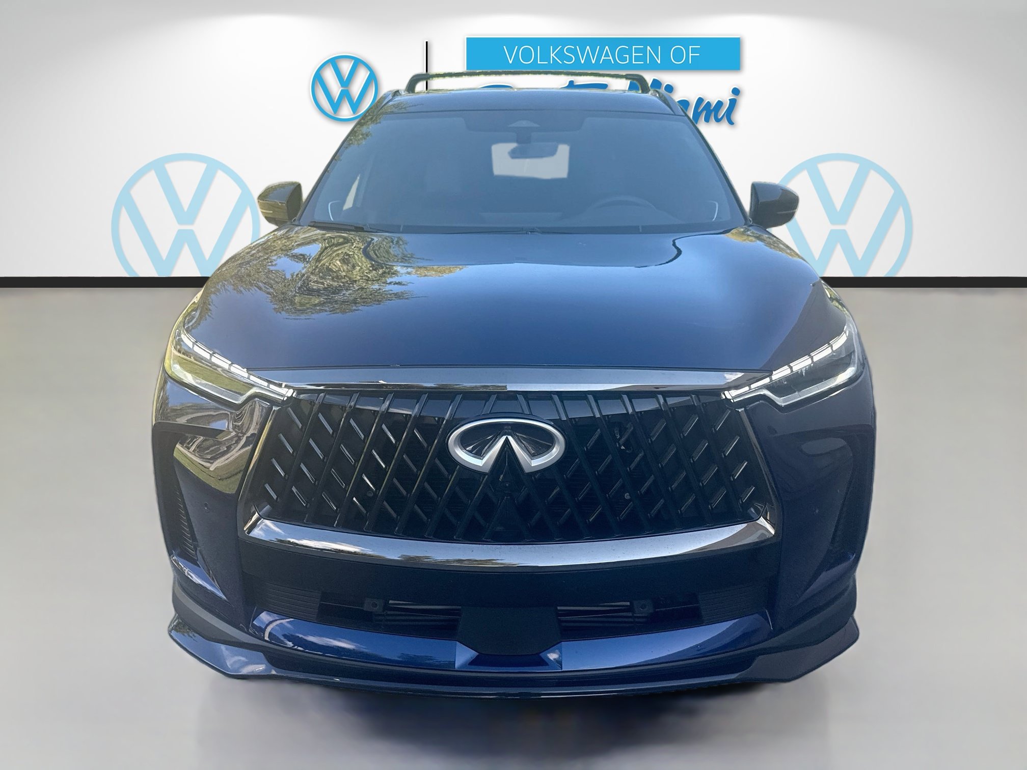 Used 2026 INFINITI QX60 Luxe AWD/4WD image 2