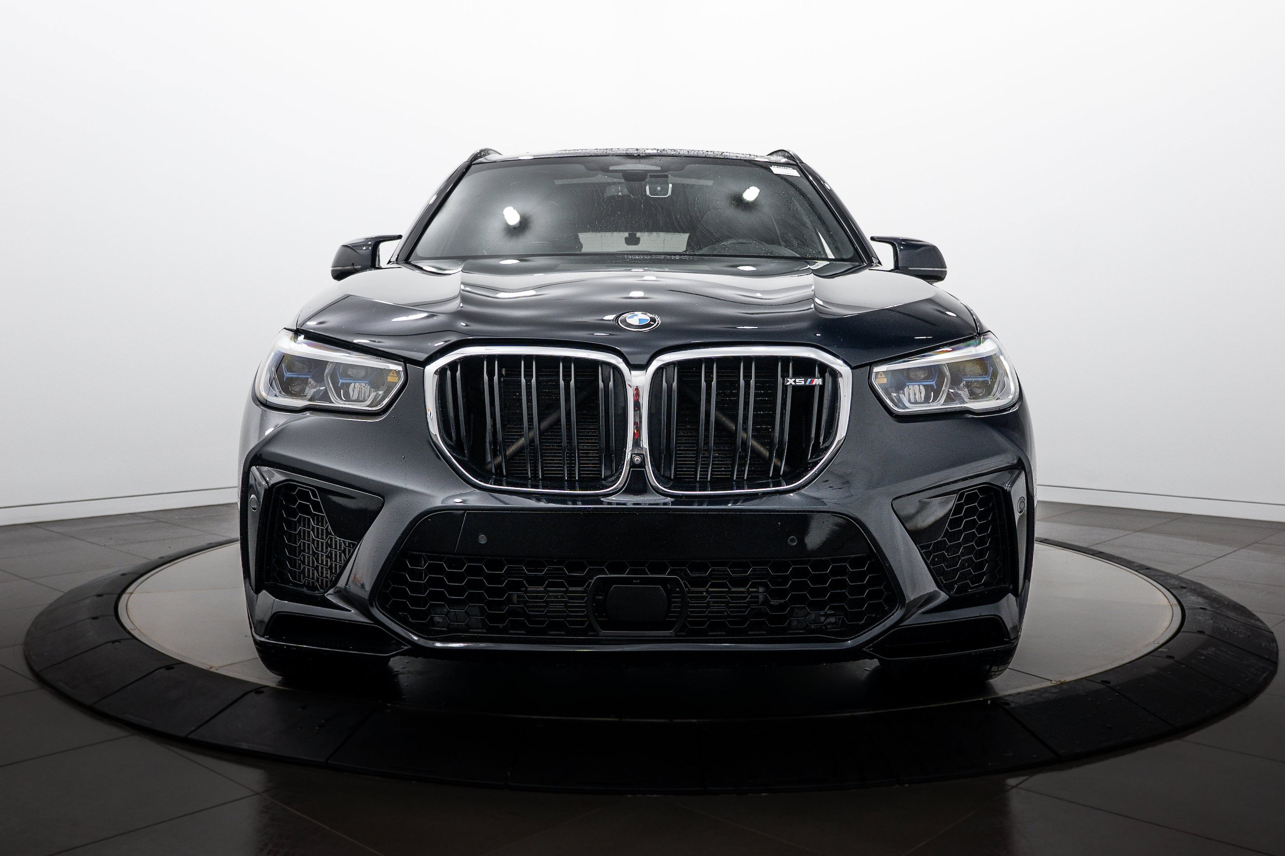 Used 2021 BMW X5 M w/ Executive Package AWD/4WD image 26