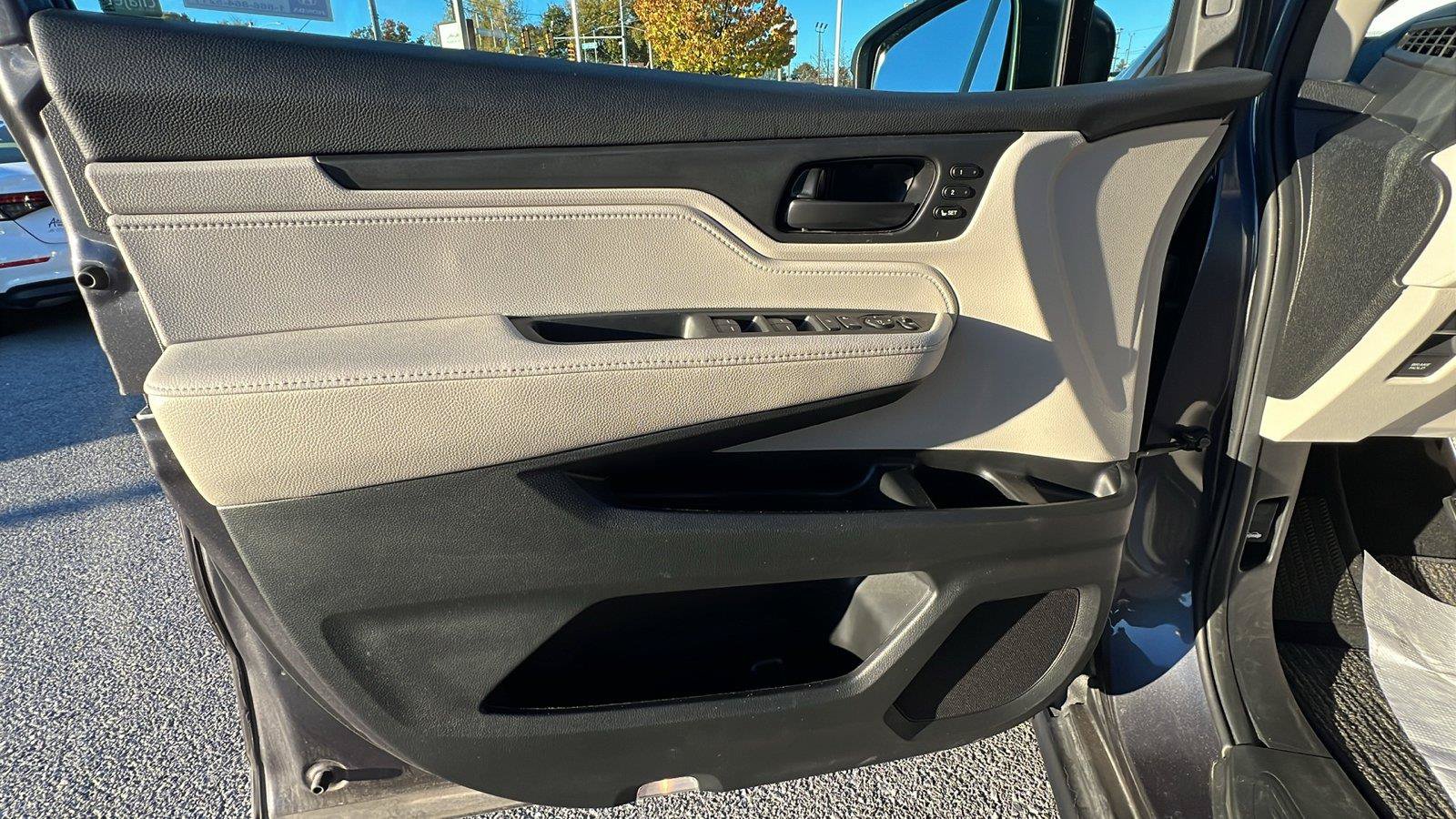 Certified 2025 Honda Odyssey EX-L image 22