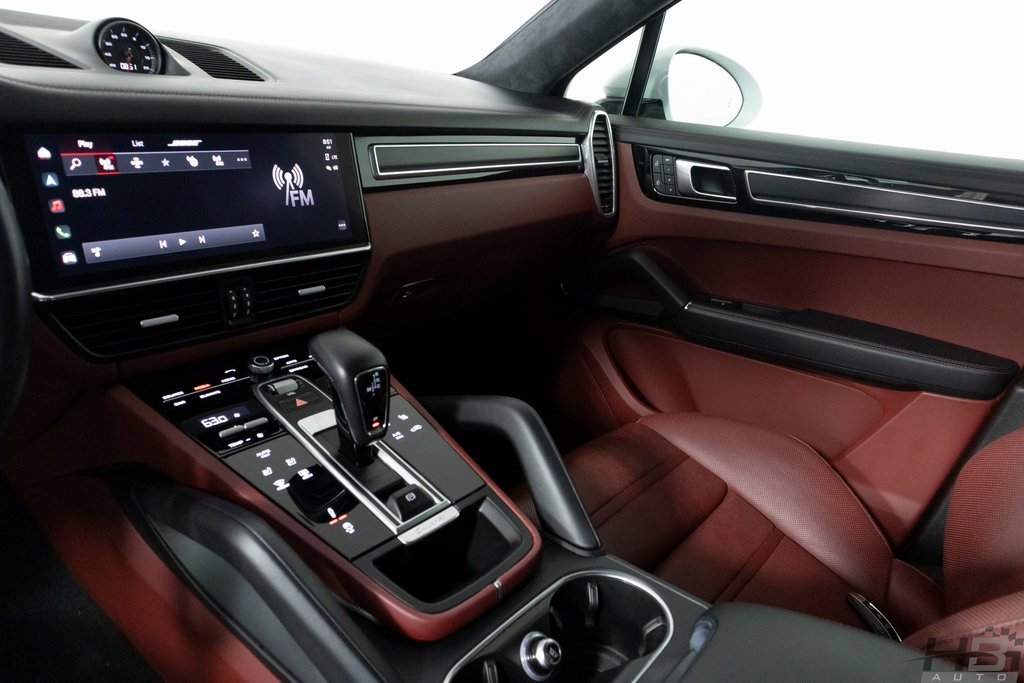 Used 2022 Porsche Cayenne GTS w/ Premium Package Plus image 25