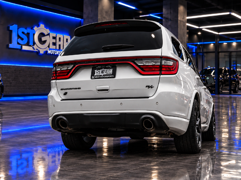 Used 2022 Dodge Durango R/T w/ Tow 'N Go Group AWD/4WD image 11