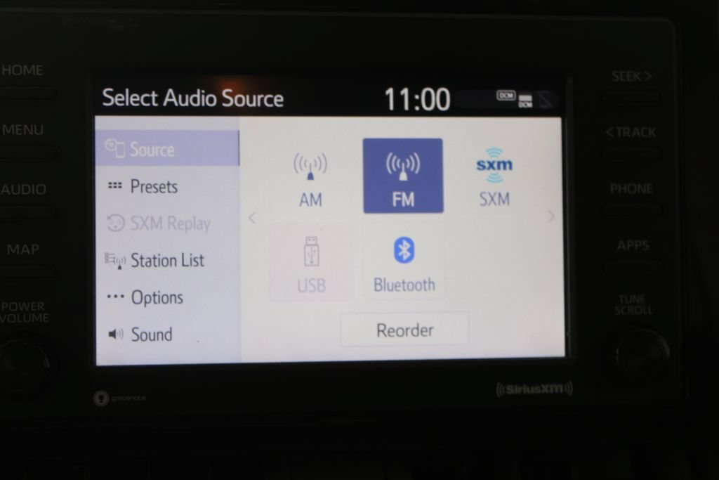 Used 2021 Toyota RAV4 XLE AWD/4WD image 40