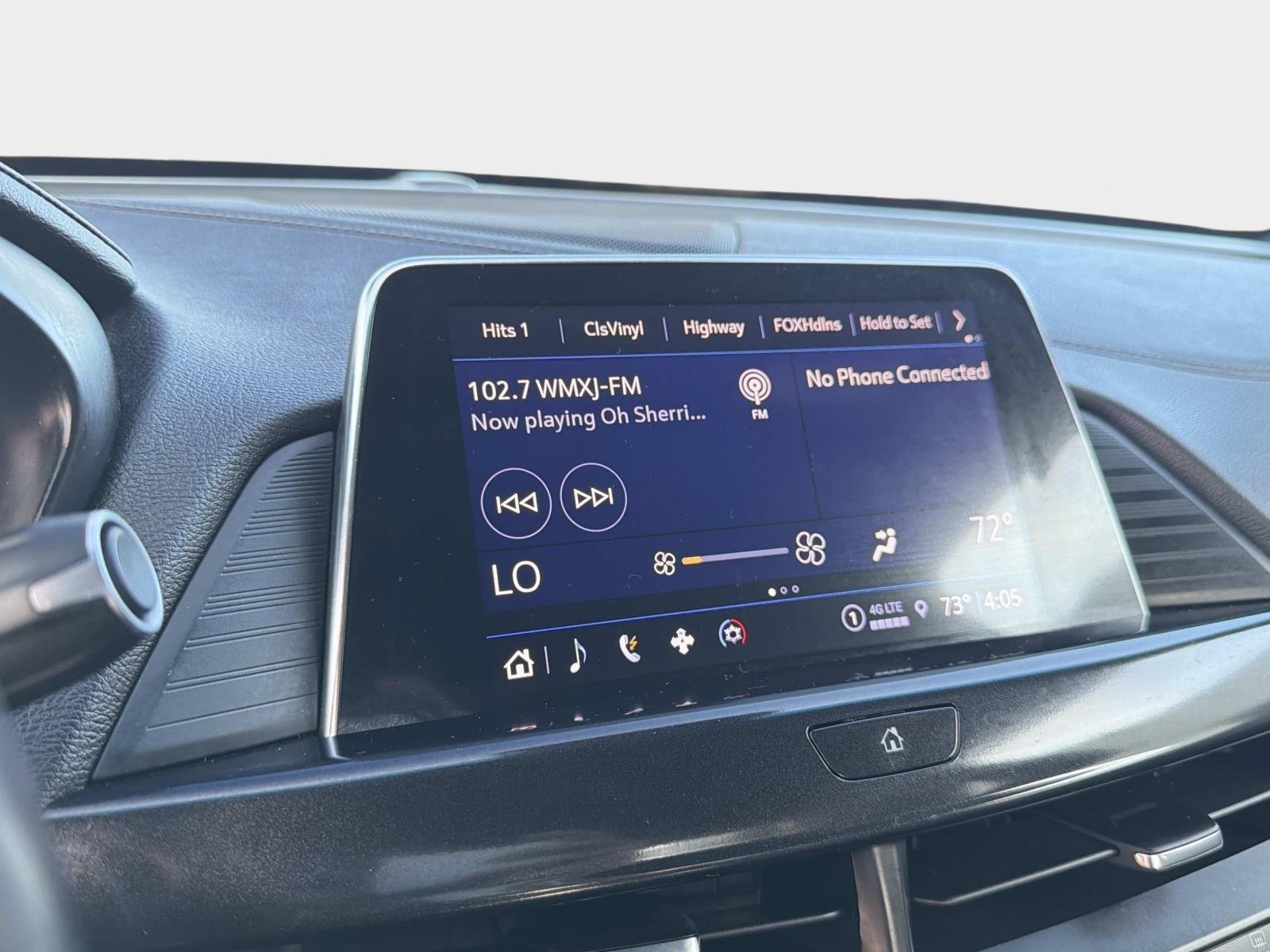 Used 2022 Cadillac CT4 V w/ Technology Package image 42