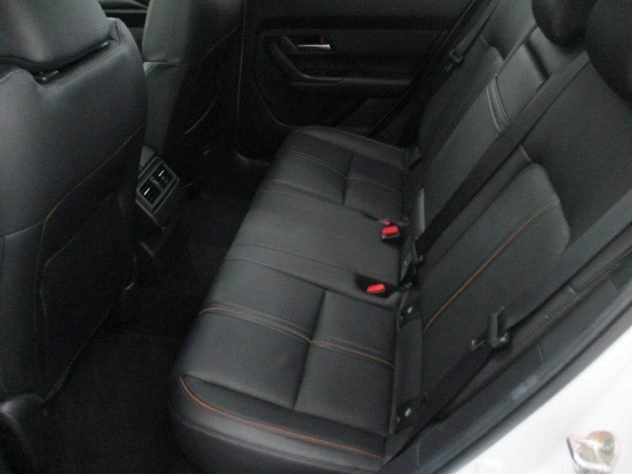 Used 2025 MAZDA CX-50 AWD 2.5 S w/ Premium Plus Pkg image 11