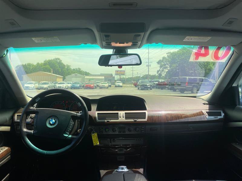 Used 2004 BMW 745Li RWD image 9
