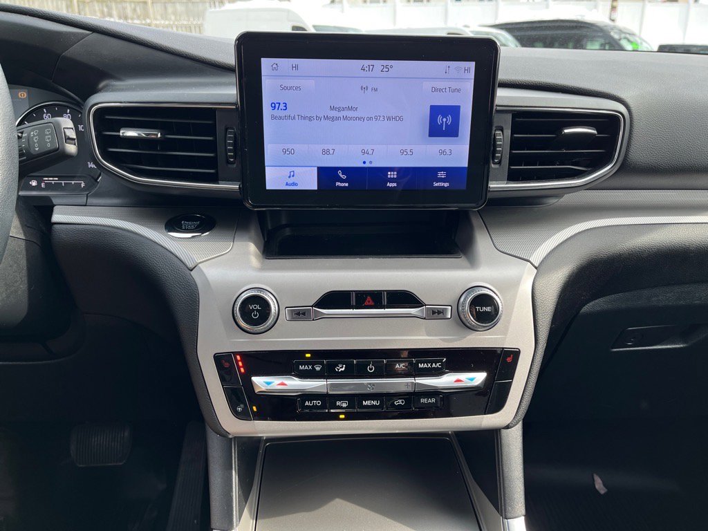 Used 2023 Ford Explorer XLT w/ Equipment Group 202A image 21