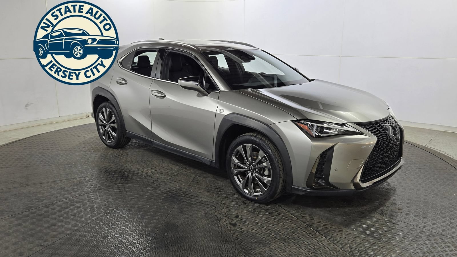 Used 2021 Lexus UX 200 F Sport w/ Accessory Package (Z1) FWD image 9