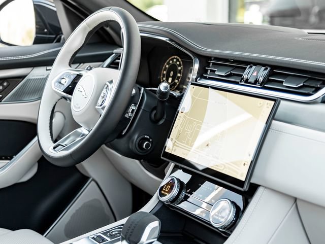 New 2026 Jaguar F-PACE R-Dynamic S AWD/4WD image 38