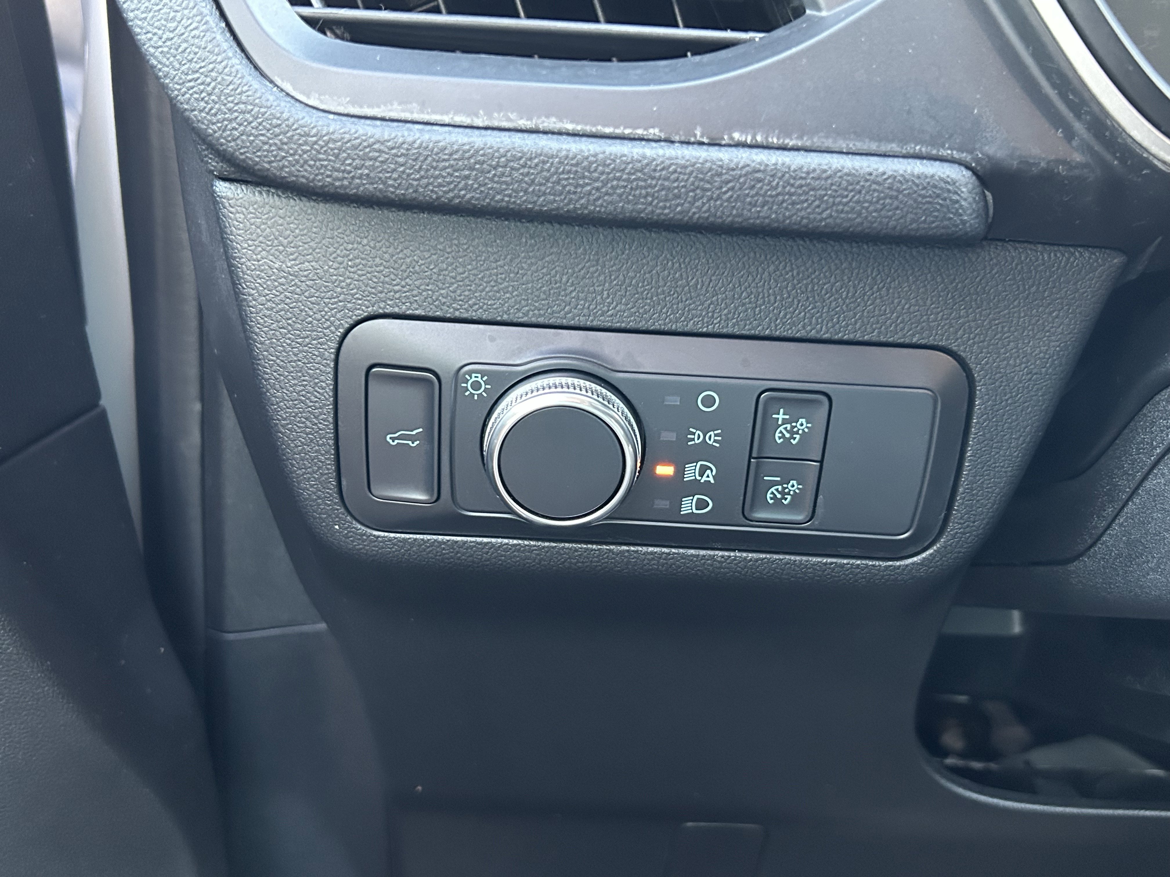 Used 2022 Ford Escape SE w/ Convenience Package image 22