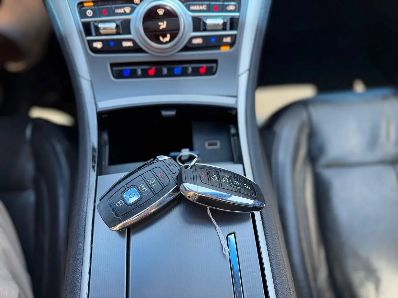 Used 2017 Lincoln MKZ Reserve FWD image 52