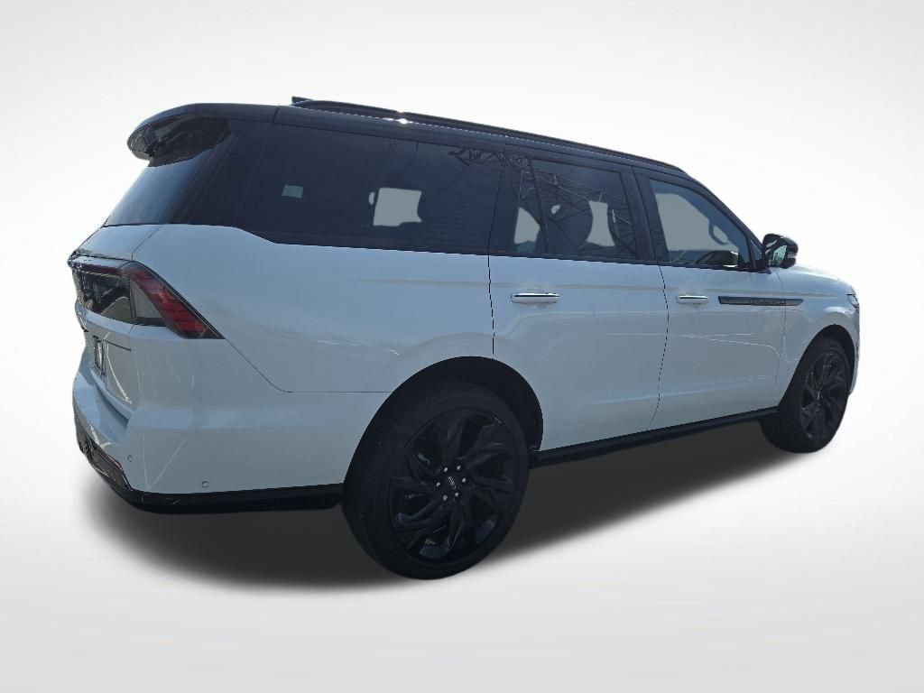 Used 2025 Lincoln Navigator Black Label AWD/4WD image 18