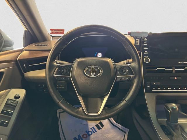 Used 2022 Toyota Avalon XLE w/ Moonroof Package image 13
