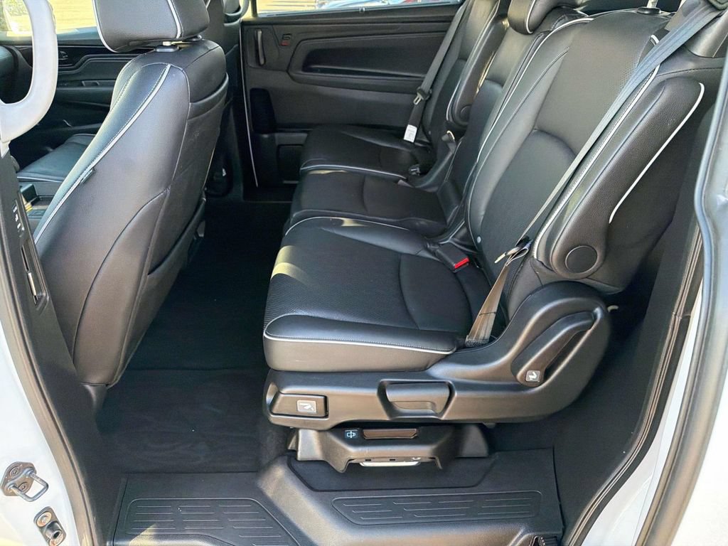 Used 2024 Honda Odyssey Elite image 30