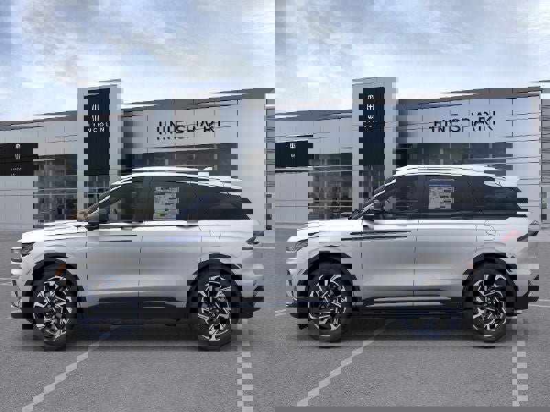 New 2026 Lincoln Nautilus Premier w/ Equipment Group 102A image 3