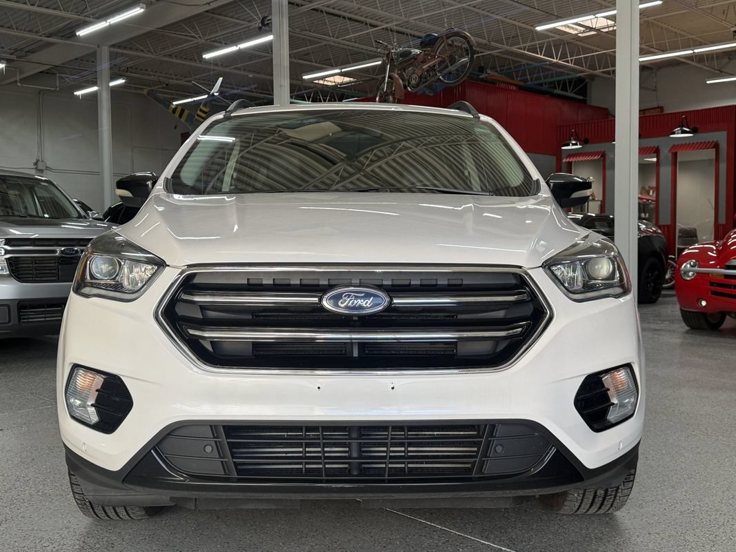 Used 2019 Ford Escape Titanium AWD/4WD image 10