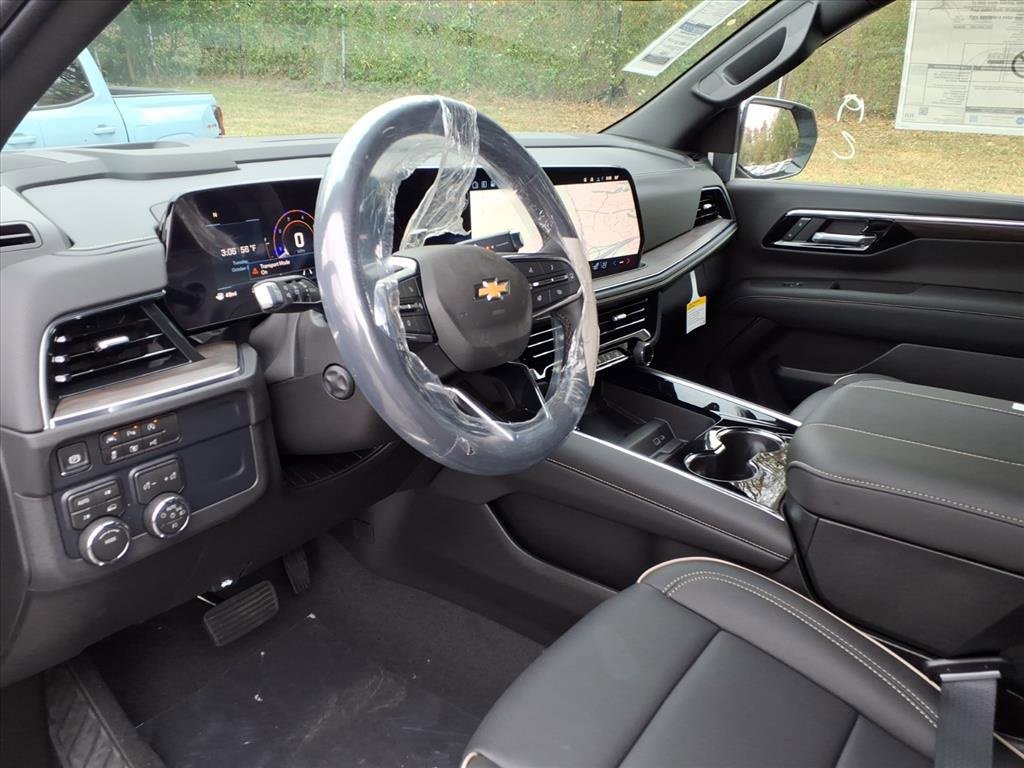 New 2026 Chevrolet Suburban Premier image 11
