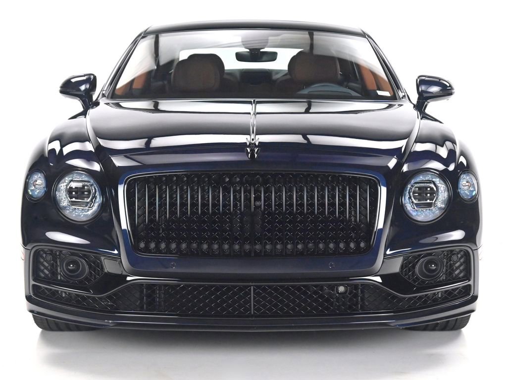 Used 2022 Bentley Flying Spur V8 image 37