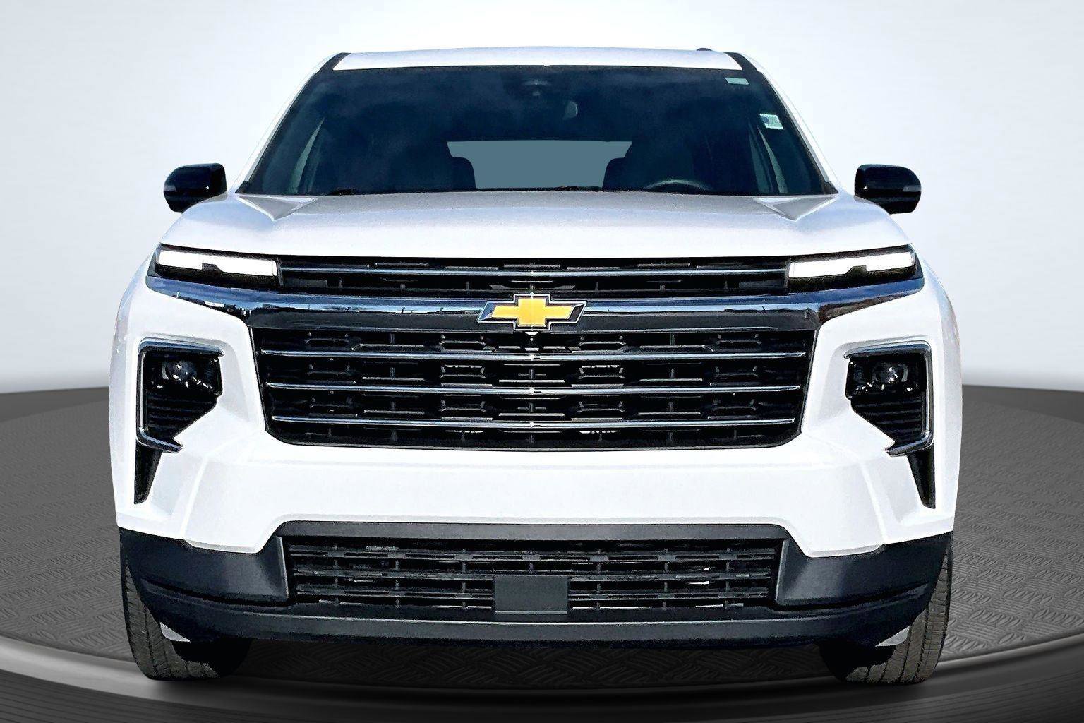 Used 2024 Chevrolet Traverse LT w/ LPO, Floor Liner Package image 3