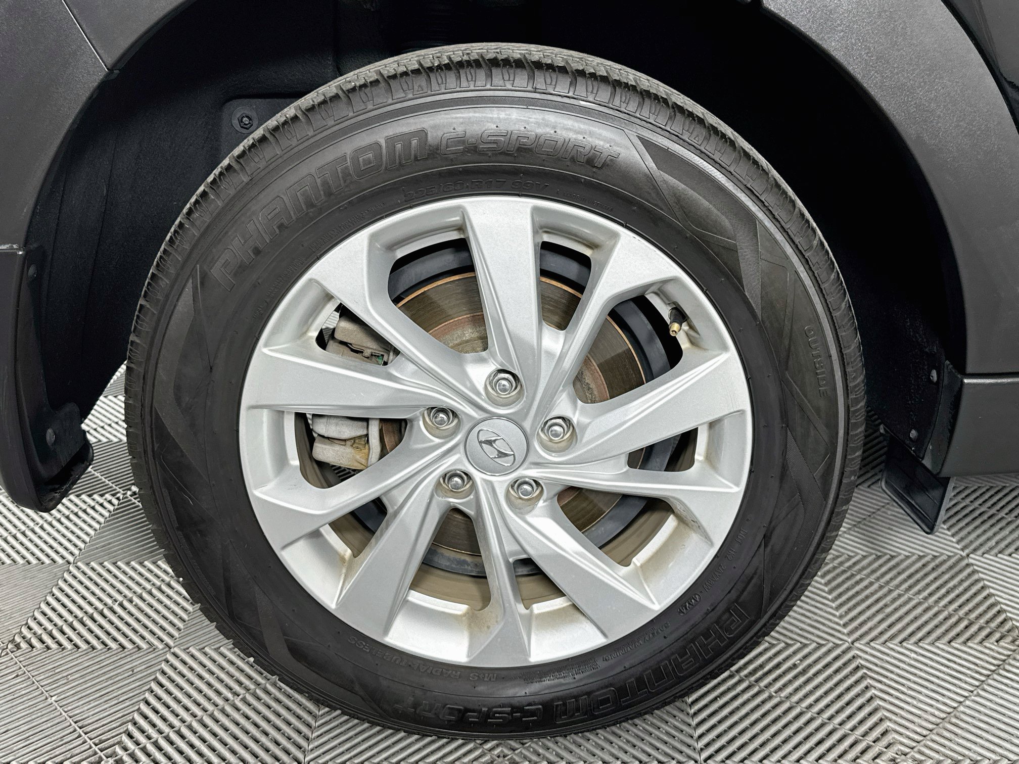 Used 2019 Hyundai Tucson Value FWD image 56