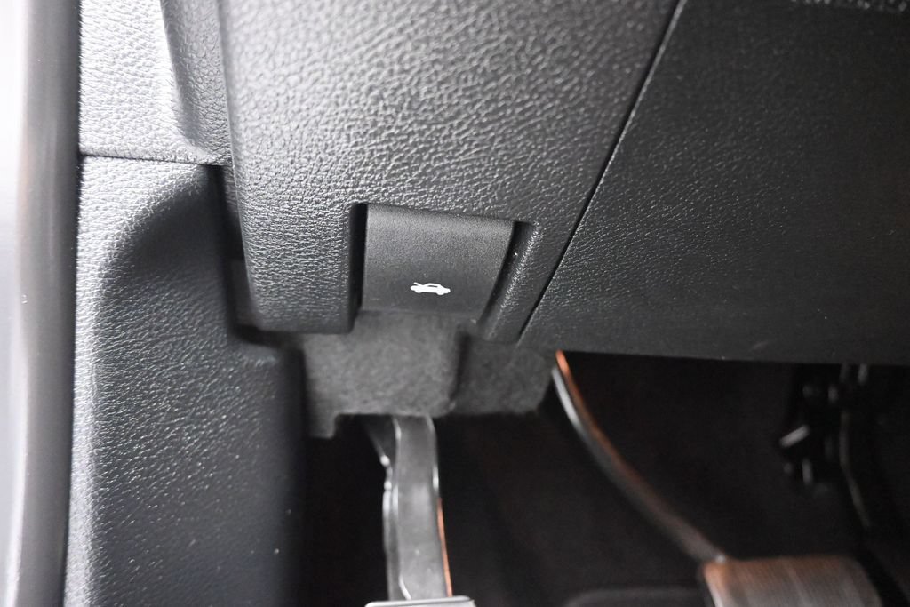 Used 2020 Jeep Grand Cherokee Limited AWD/4WD image 27