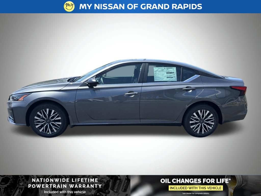 New 2026 Nissan Altima 2.5 SV AWD/4WD image 2