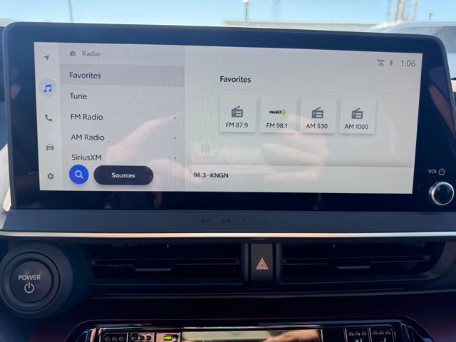 Used 2024 Toyota Prius Prime Premium w/ Advanced Technology Package image 25