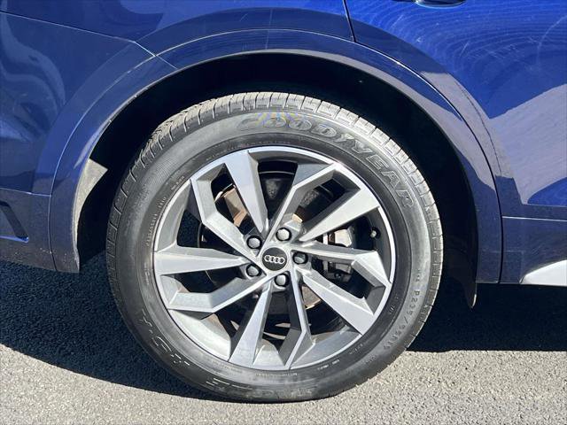 Used 2022 Audi Q5 2.0T Premium Plus w/ Premium Plus Package AWD/4WD image 7