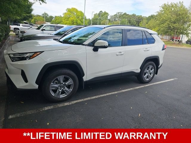 Used 2025 Toyota RAV4 XLE AWD/4WD image 3