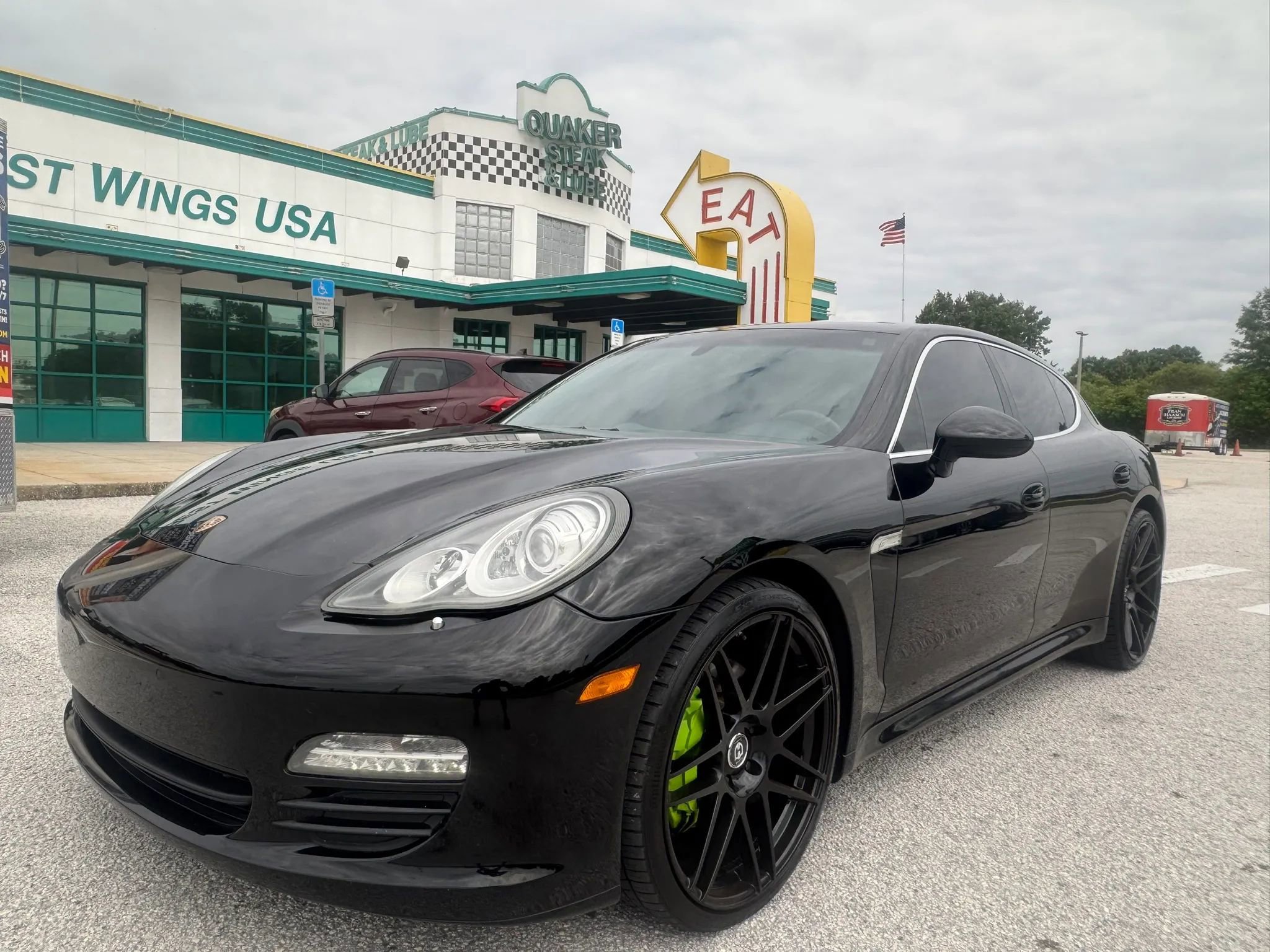 Used 2010 Porsche Panamera S RWD image 2