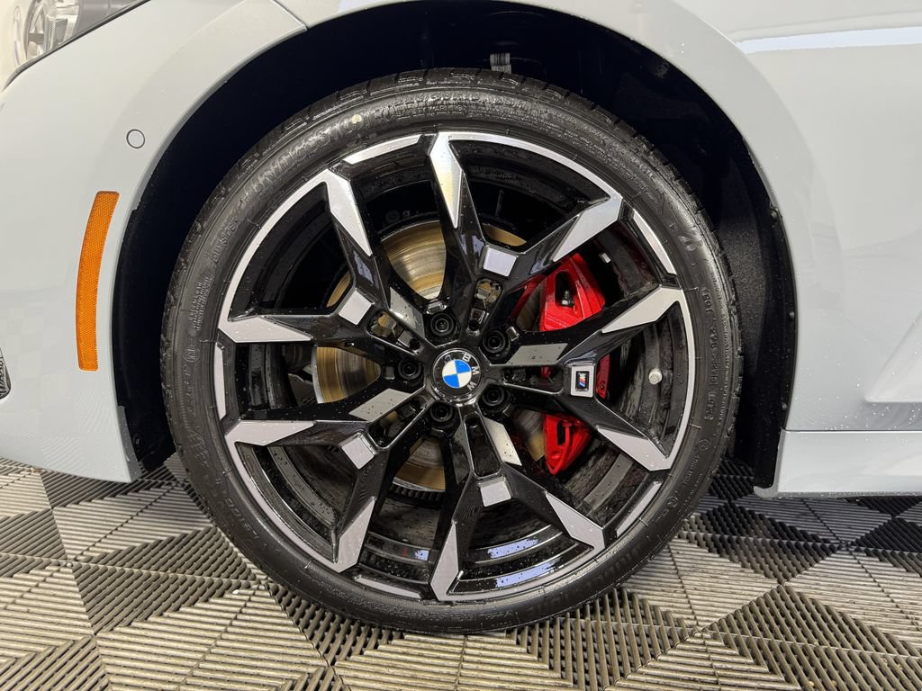 New 2026 BMW 330i xDrive Sedan w/ M Sport Package AWD/4WD image 10