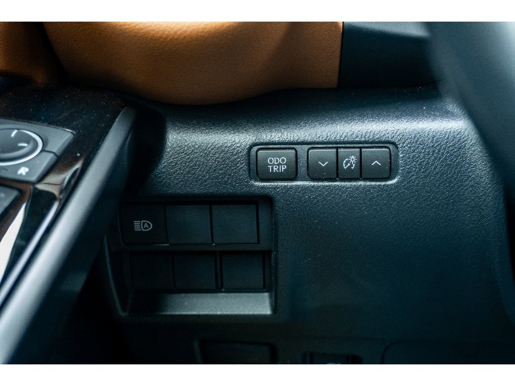 Used 2024 Lexus IS 300 w/ Comfort Package image 27