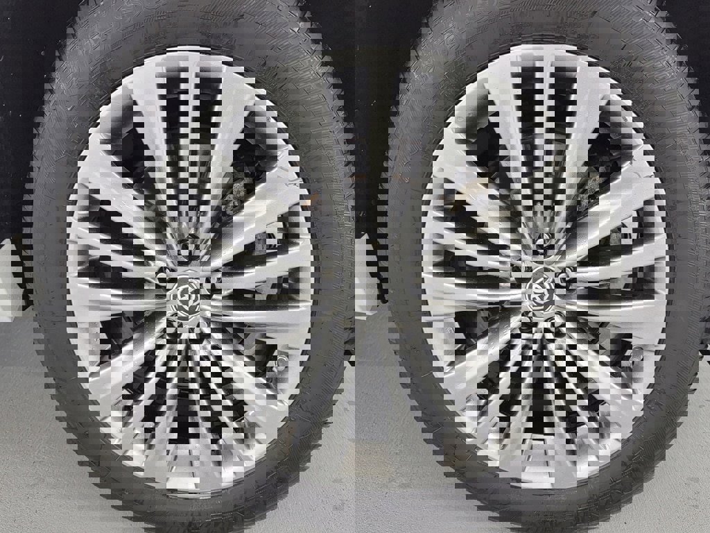 Certified 2022 Toyota Highlander Platinum image 11