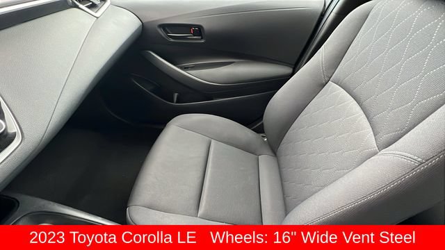 Used 2023 Toyota Corolla LE FWD image 12
