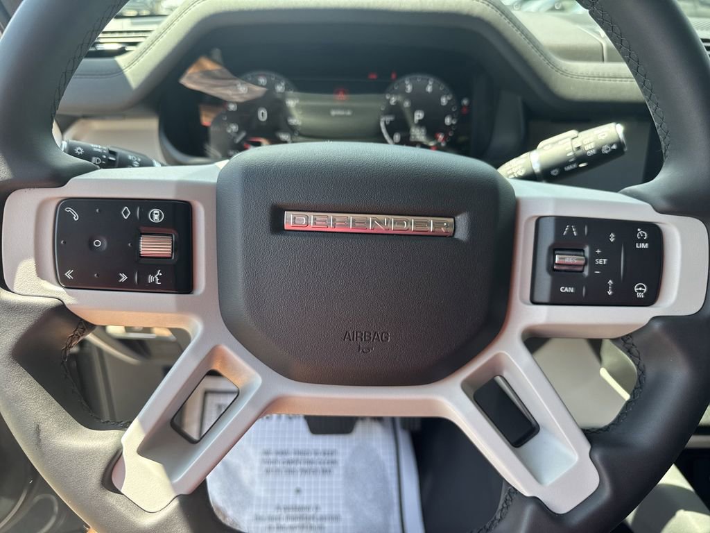 Used 2024 Land Rover Defender 130 S image 24