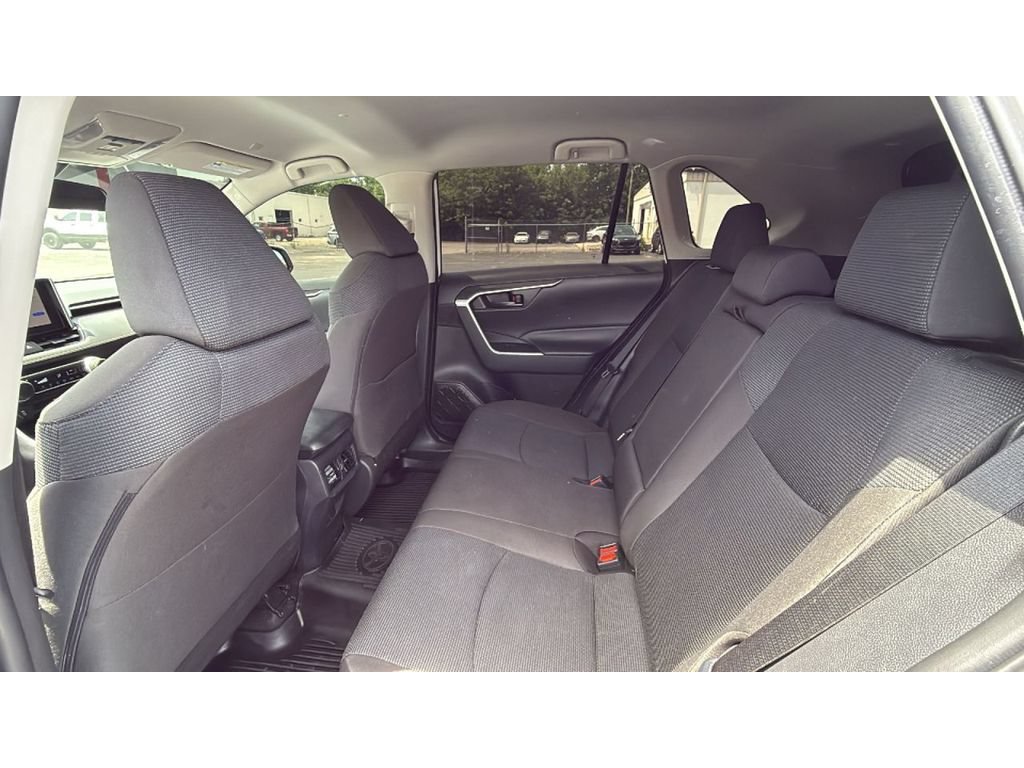 Certified 2025 Toyota RAV4 LE AWD/4WD image 32
