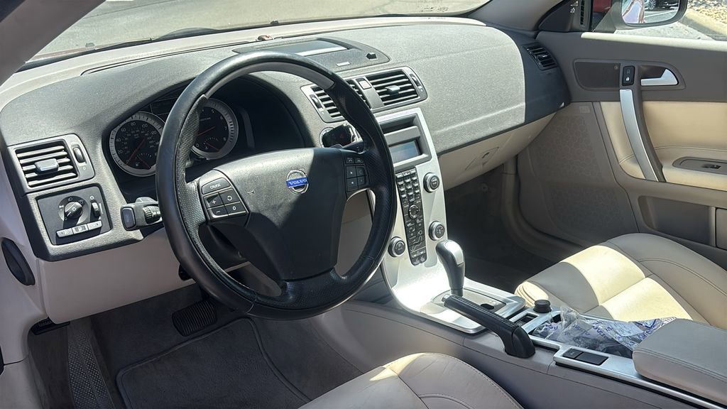 Used 2011 Volvo C70 T5 FWD image 13
