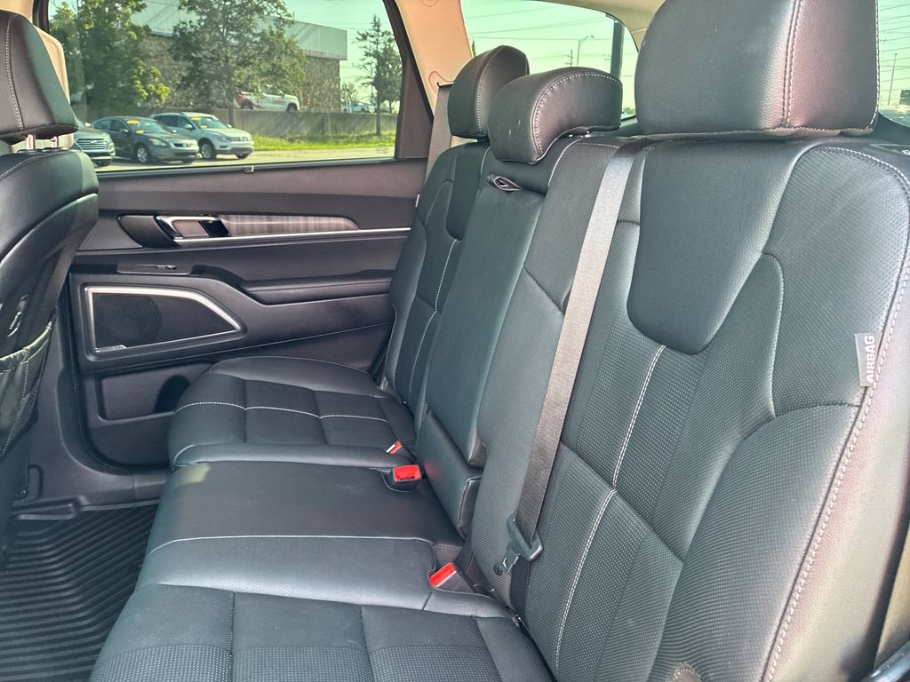 Used 2025 Kia Telluride EX AWD/4WD image 19