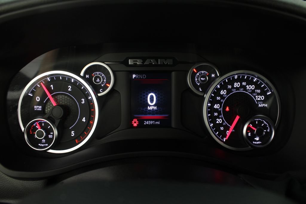 Used 2025 RAM 2500 Big Horn AWD/4WD image 10
