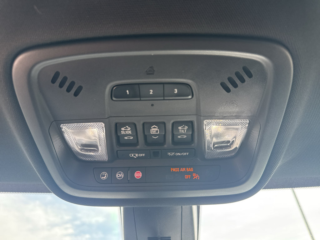 Certified 2022 Chevrolet Traverse RS w/ LPO, Floor Liner Package AWD/4WD image 24