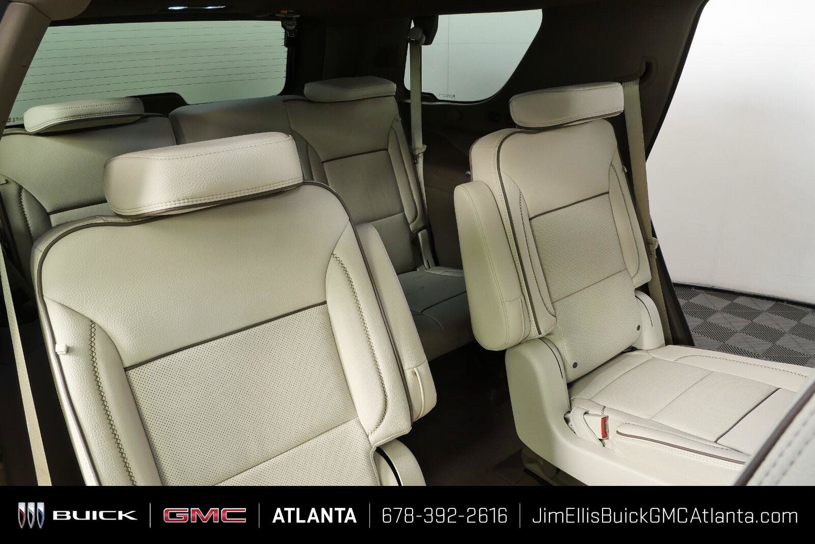 New 2026 GMC Yukon Denali w/ Sun & Power Step Package AWD/4WD image 19