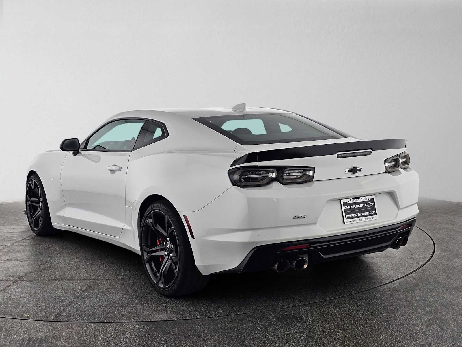 Used 2023 Chevrolet Camaro SS RWD image 5