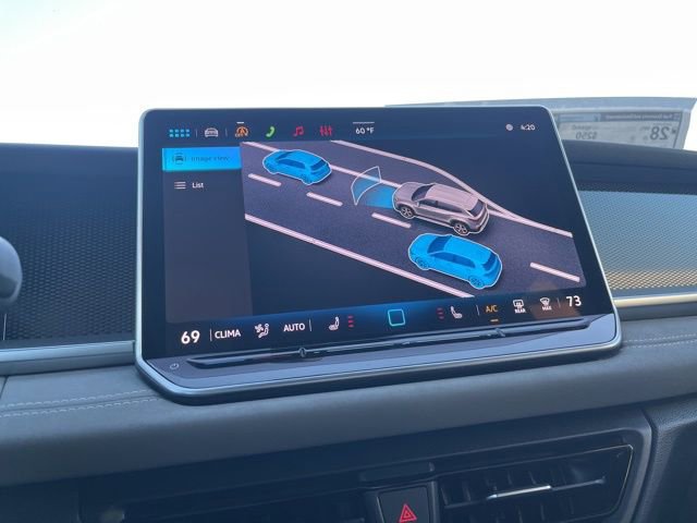 New 2026 Volkswagen Tiguan SE R-Line image 19