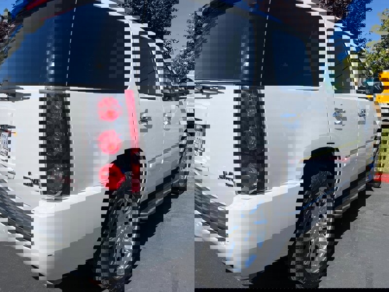 Used 2013 GMC Yukon Denali image 12