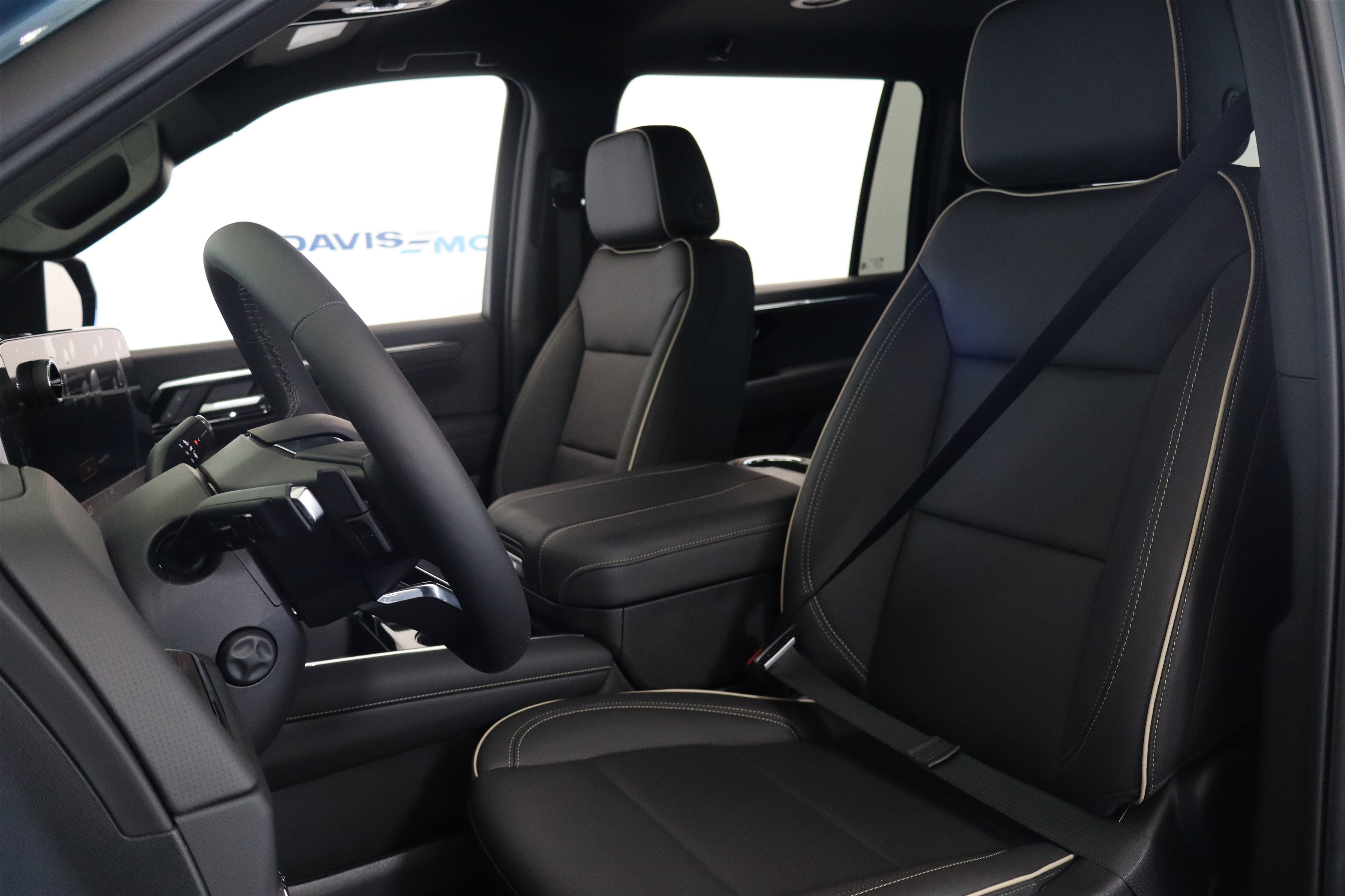 New 2025 Chevrolet Suburban Premier image 23