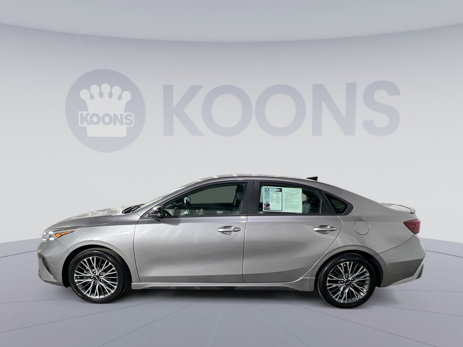 Used 2023 Kia Forte GT-Line w/ GT-Line Technology Package image 2