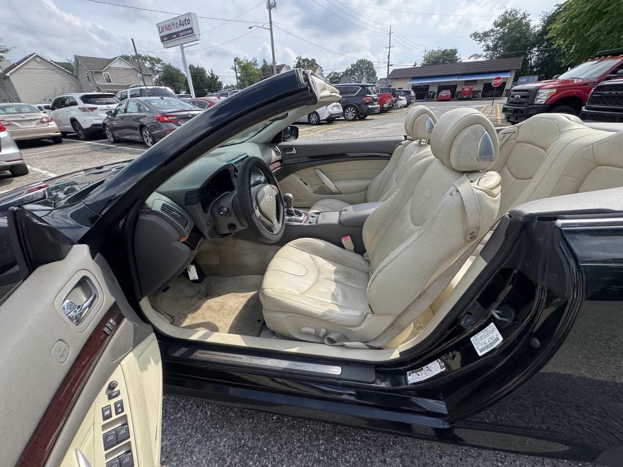 Used 2010 INFINITI G37 Base 2dr Convertible w/ Premium Pkg image 45
