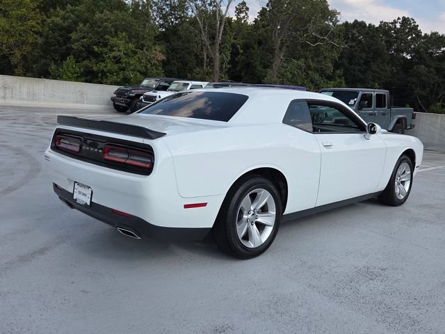 Used 2023 Dodge Challenger SXT RWD image 9