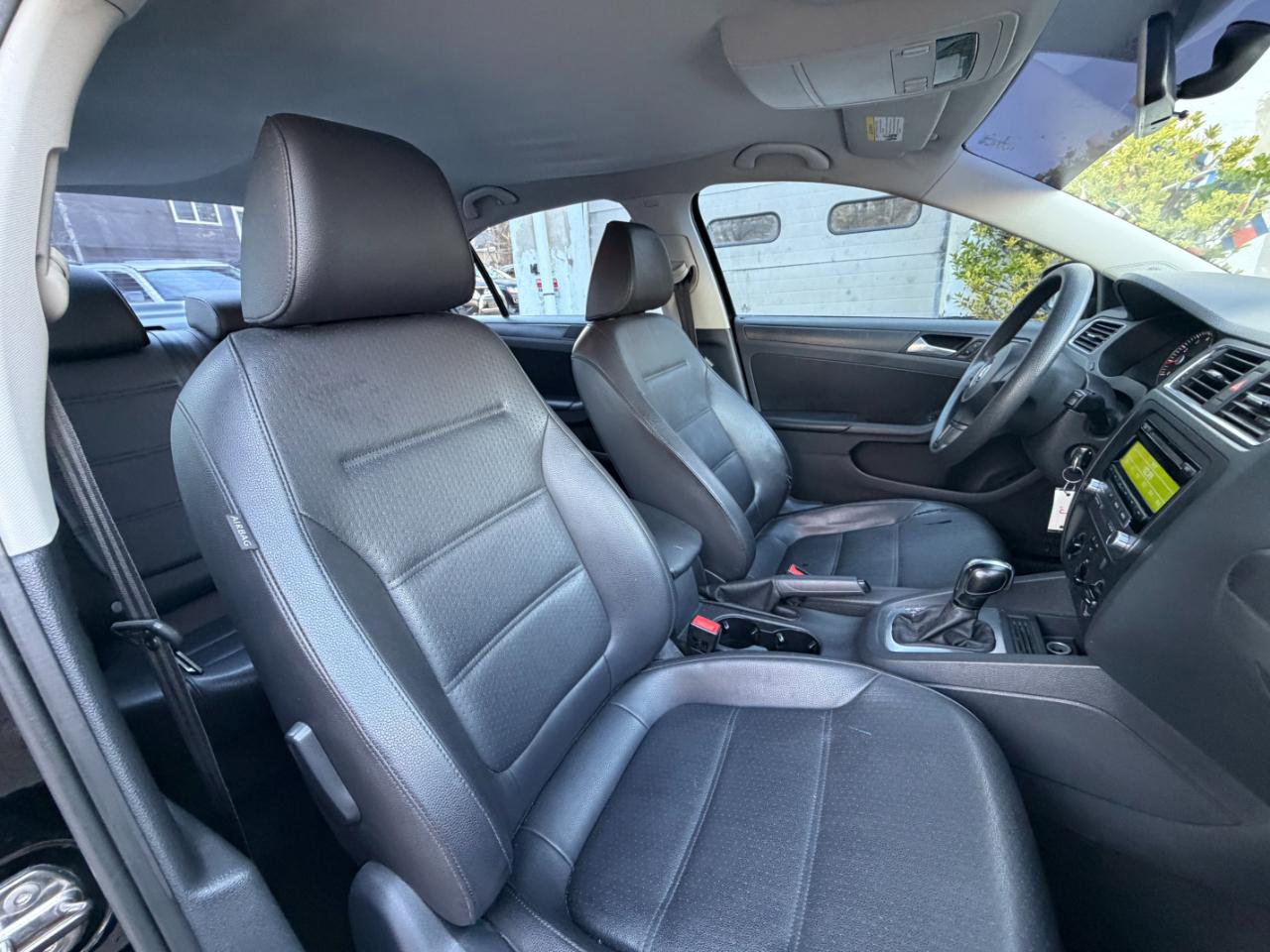 Used 2014 Volkswagen Jetta SE FWD image 36